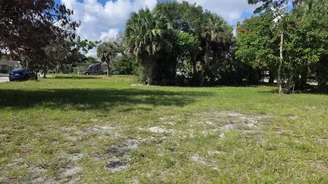 407 Dundas Court Fort Pierce FL 34950