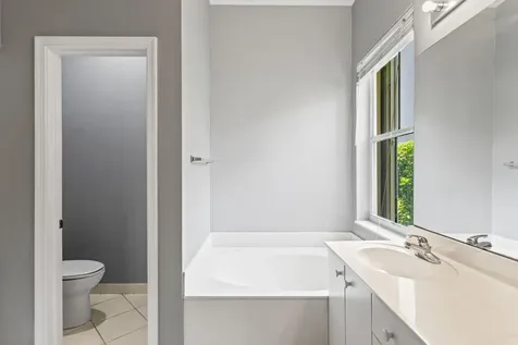 1071 Bluewood Terrace Weston FL 33327