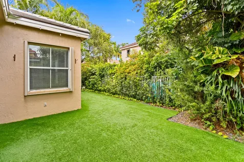 1071 Bluewood Terrace Weston FL 33327