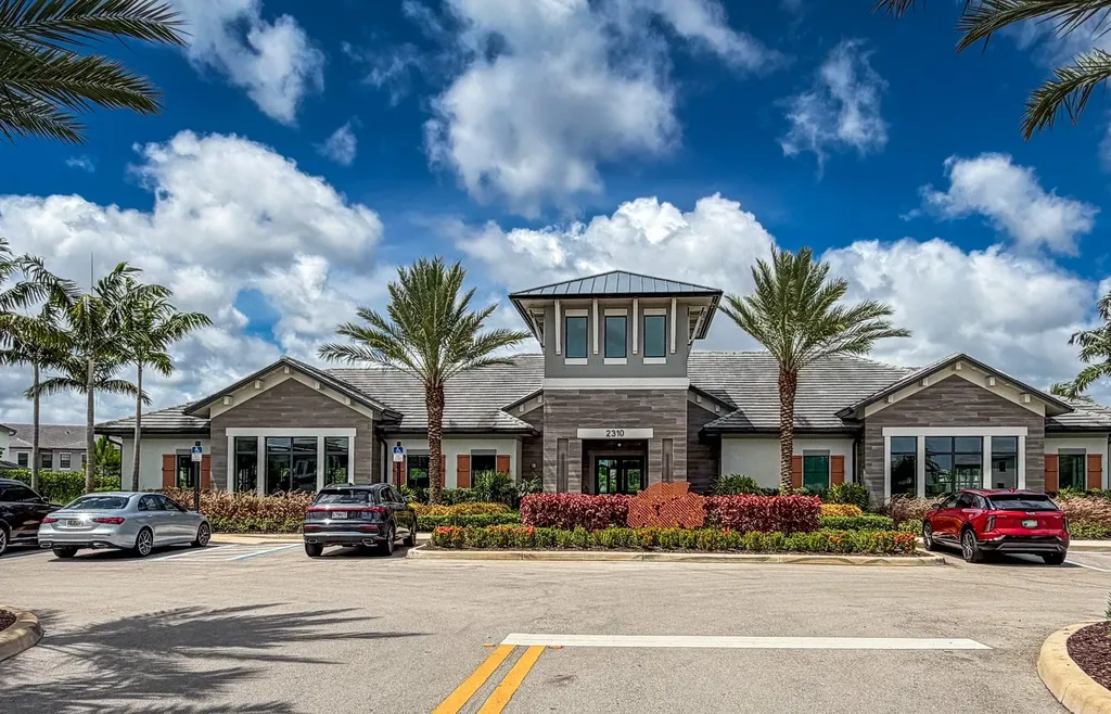 2370 Rollingwood Court Oakland Park FL 33309