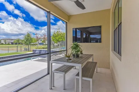 2370 Rollingwood Court Oakland Park FL 33309
