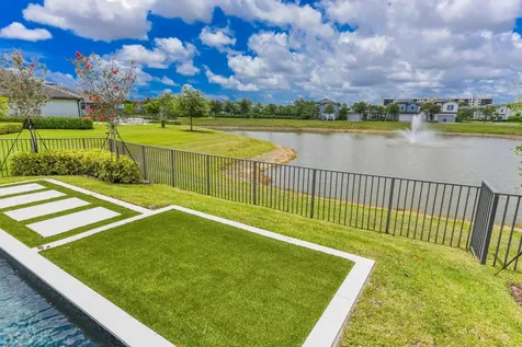 2370 Rollingwood Court Oakland Park FL 33309