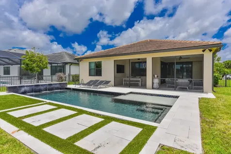 2370 Rollingwood Court Oakland Park FL 33309