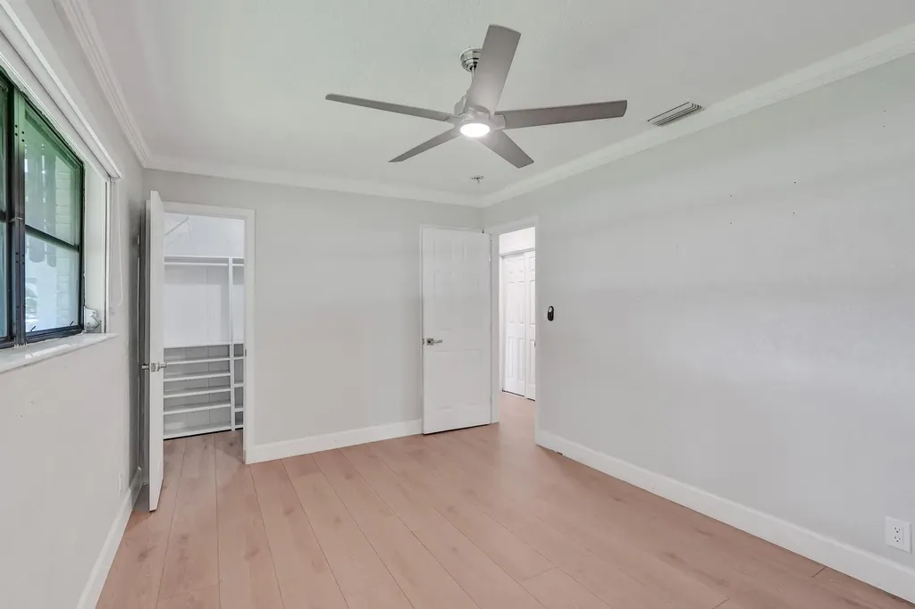 1054 Wyoming Avenue Fort Lauderdale FL 33312