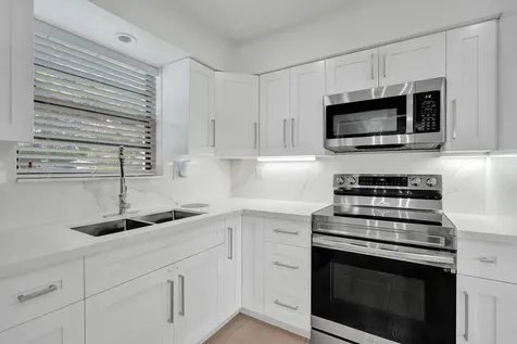 1054 Wyoming Avenue Fort Lauderdale FL 33312
