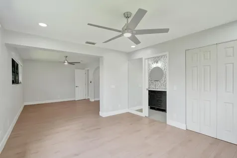 1054 Wyoming Avenue Fort Lauderdale FL 33312