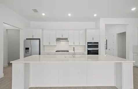 2082 Don Benito Way Naples FL 34120