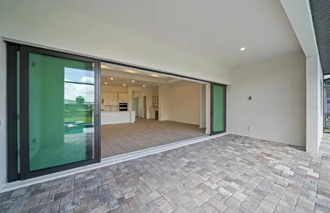 2082 Don Benito Way Naples FL 34120