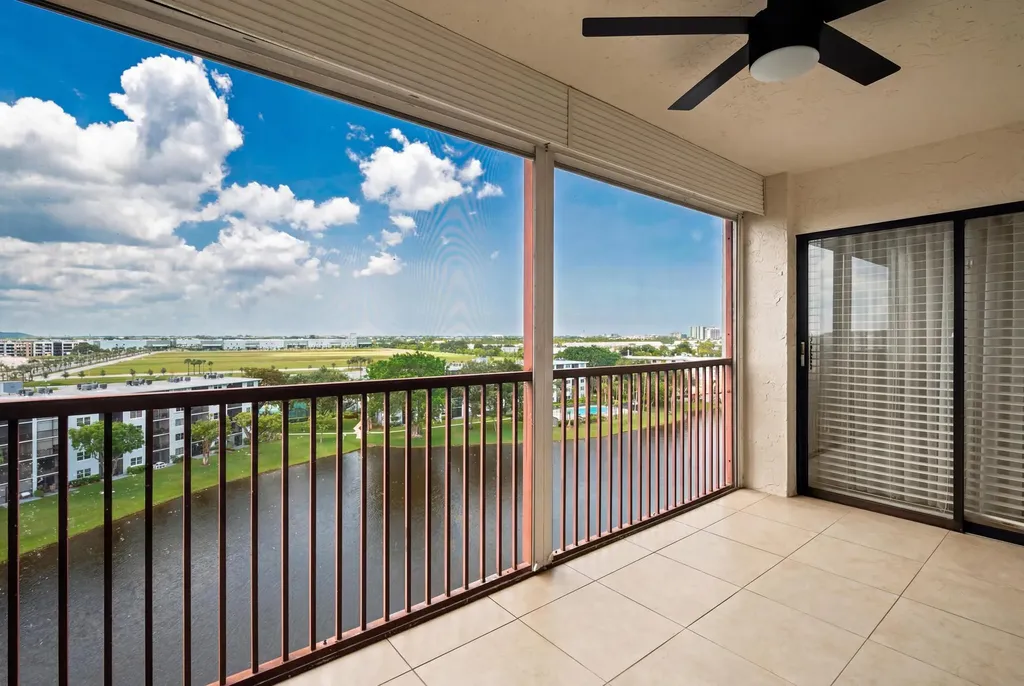 2215 Cypress Island Drive Pompano Beach FL 33069