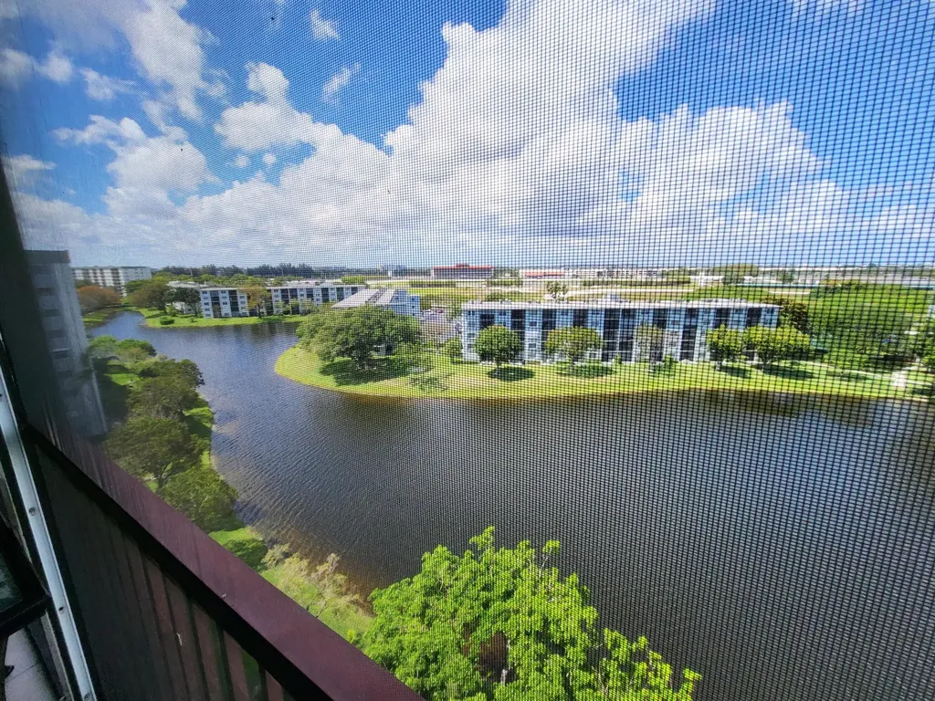 2215 Cypress Island Drive Pompano Beach FL 33069