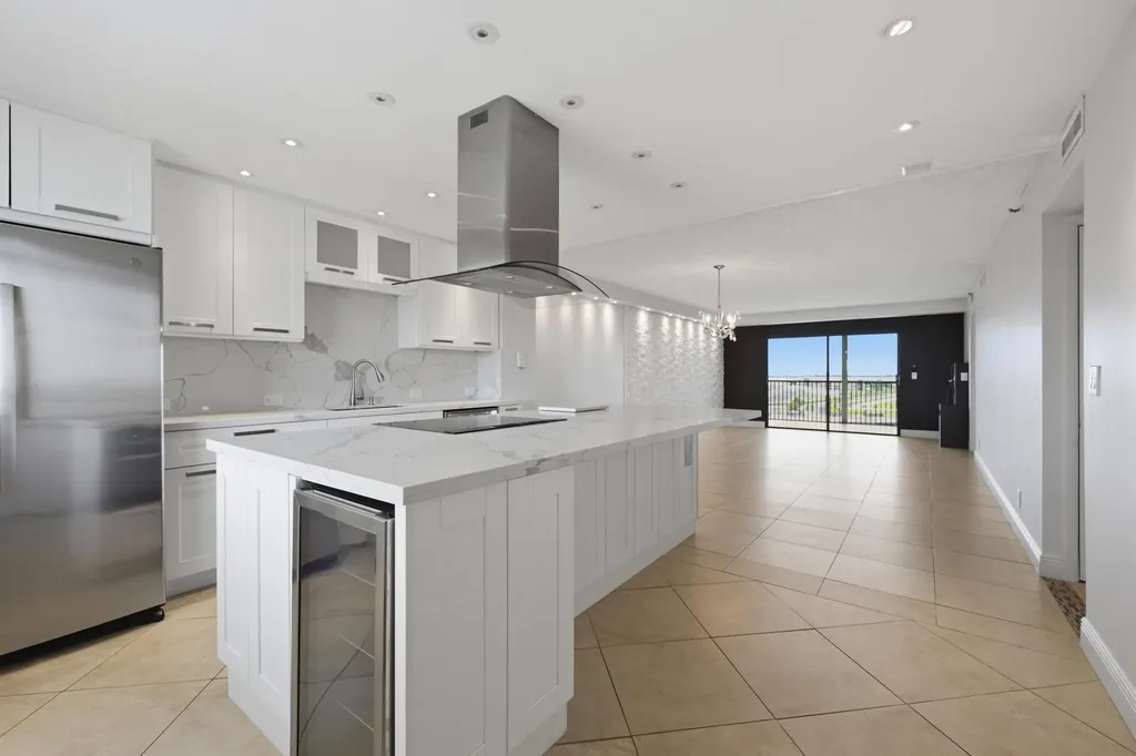 2215 Cypress Island Drive Pompano Beach FL 33069