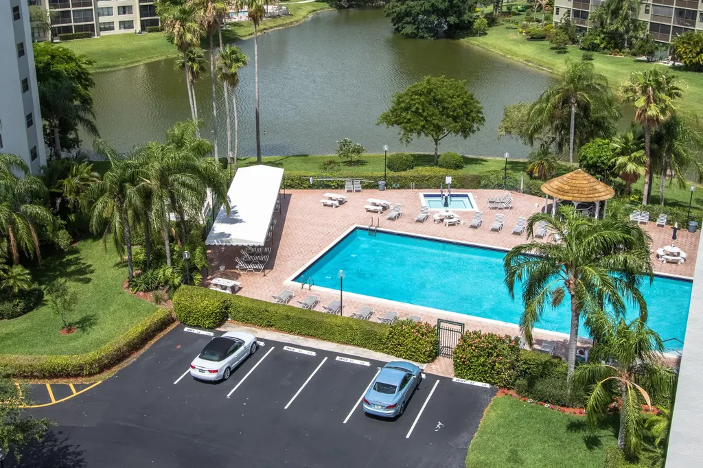 2215 Cypress Island Drive Pompano Beach FL 33069