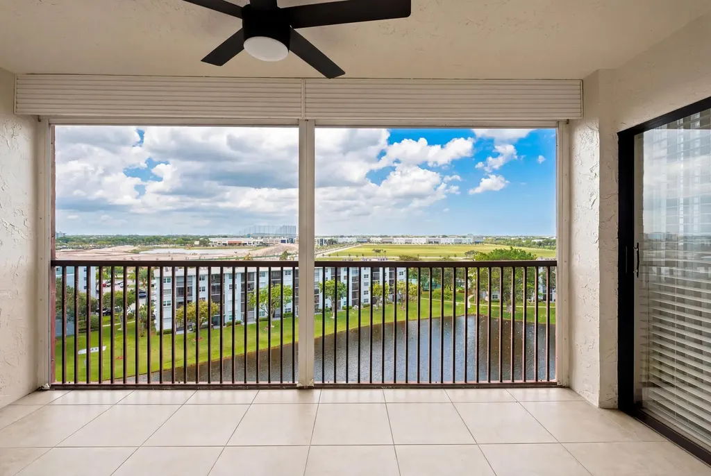 2215 Cypress Island Drive Pompano Beach FL 33069