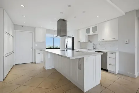2215 Cypress Island Drive Pompano Beach FL 33069