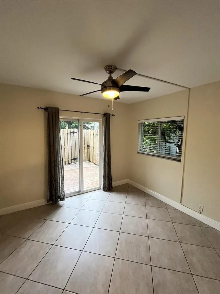 1460 NE 18th Street Fort Lauderdale FL 33305