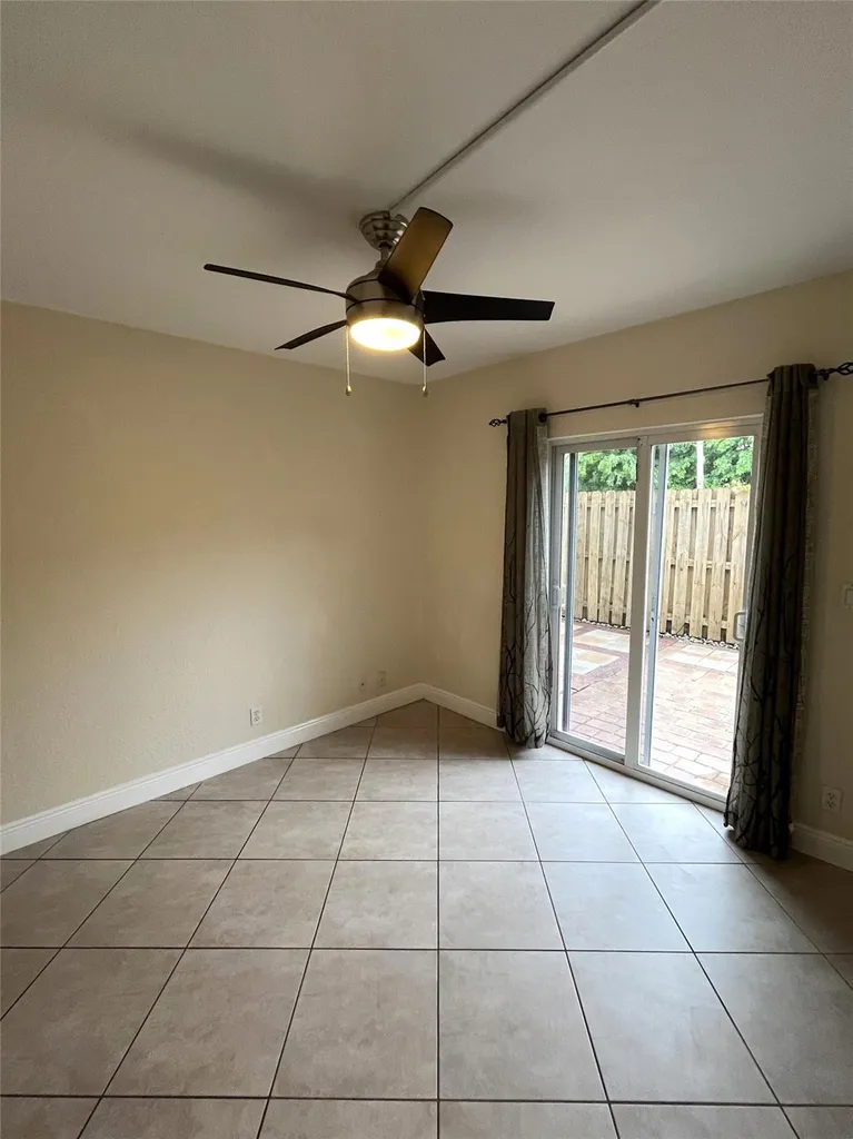 1460 NE 18th Street Fort Lauderdale FL 33305