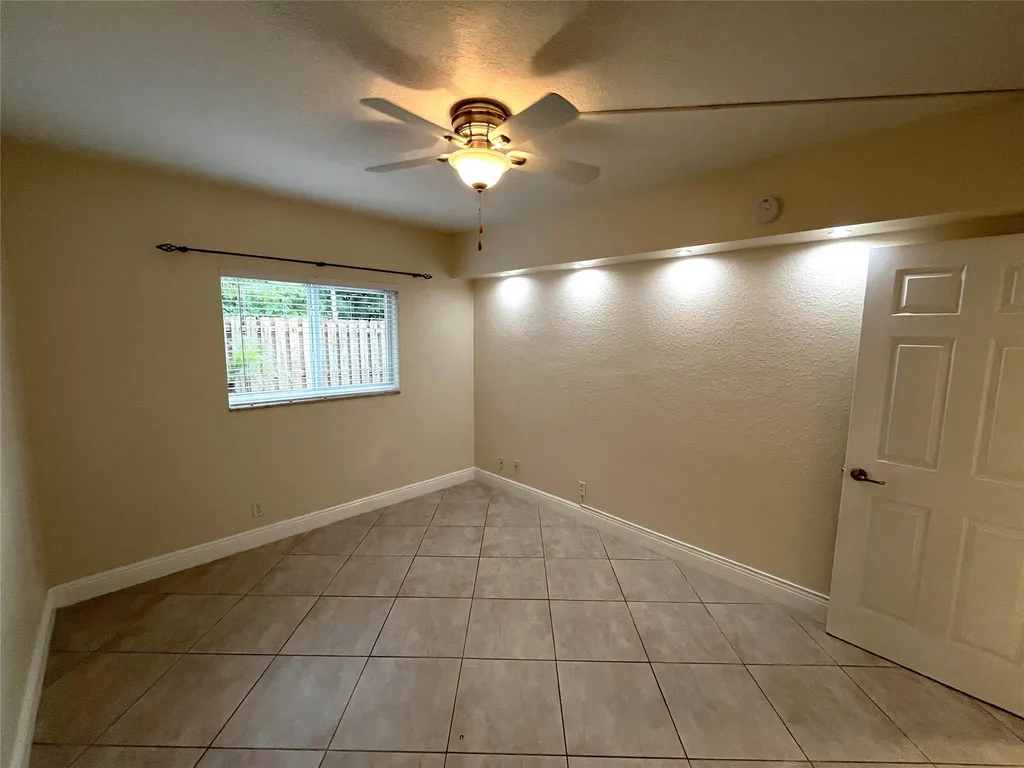 1460 NE 18th Street Fort Lauderdale FL 33305
