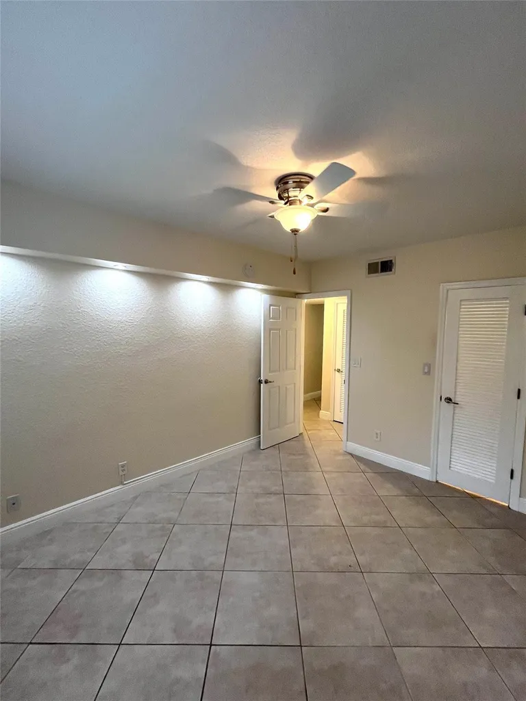 1460 NE 18th Street Fort Lauderdale FL 33305