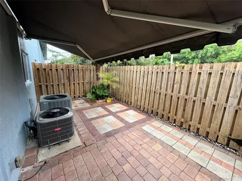 1460 NE 18th Street Fort Lauderdale FL 33305