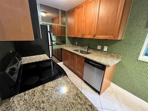 1460 NE 18th Street Fort Lauderdale FL 33305
