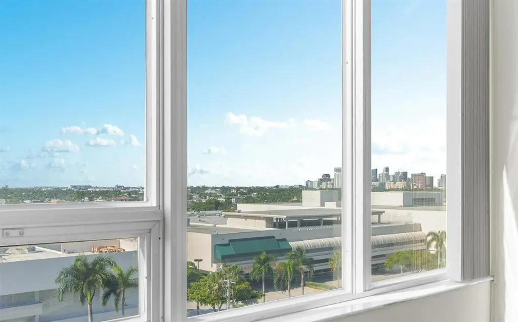2455 E Sunrise Boulevard Fort Lauderdale FL