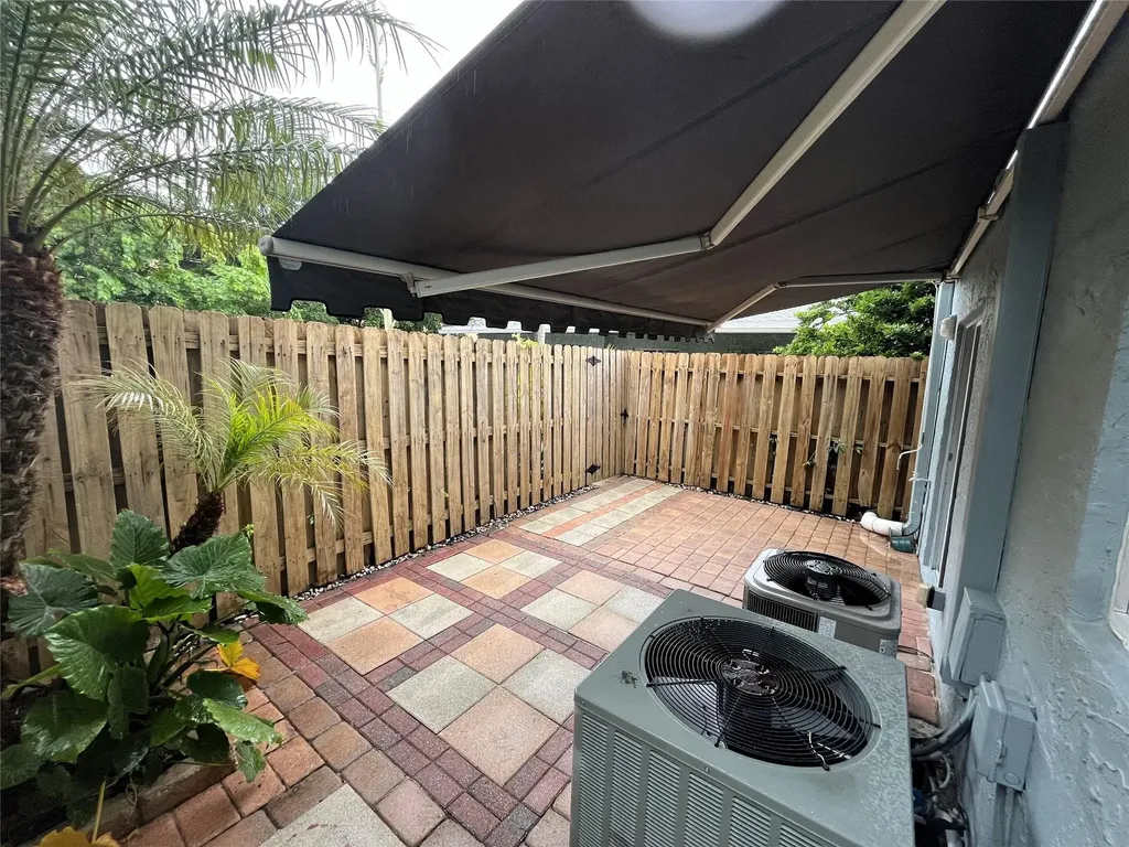 1460 NE 18th Street Fort Lauderdale FL 33305