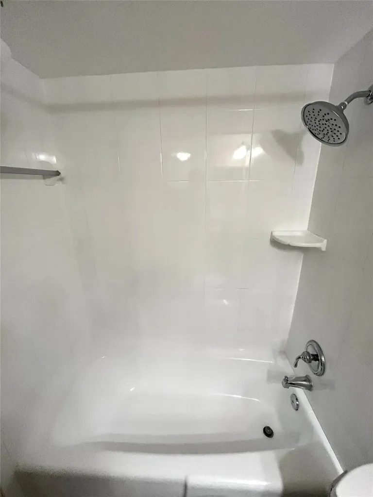 1460 NE 18th Street Fort Lauderdale FL 33305