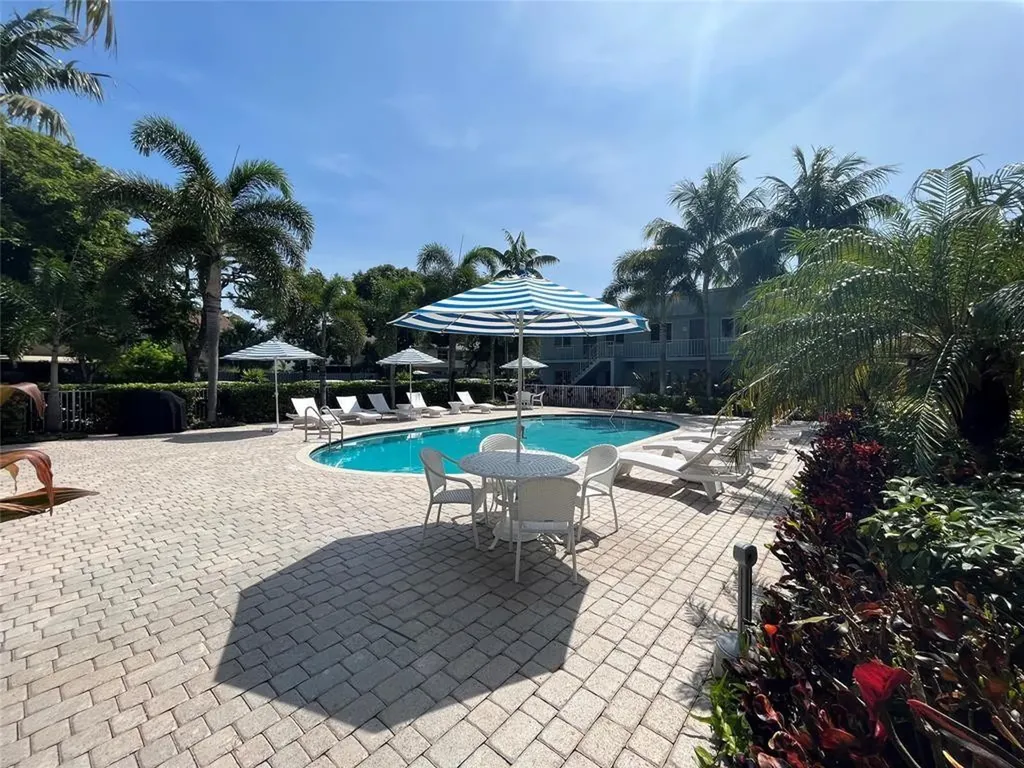 1460 NE 18th Street Fort Lauderdale FL 33305