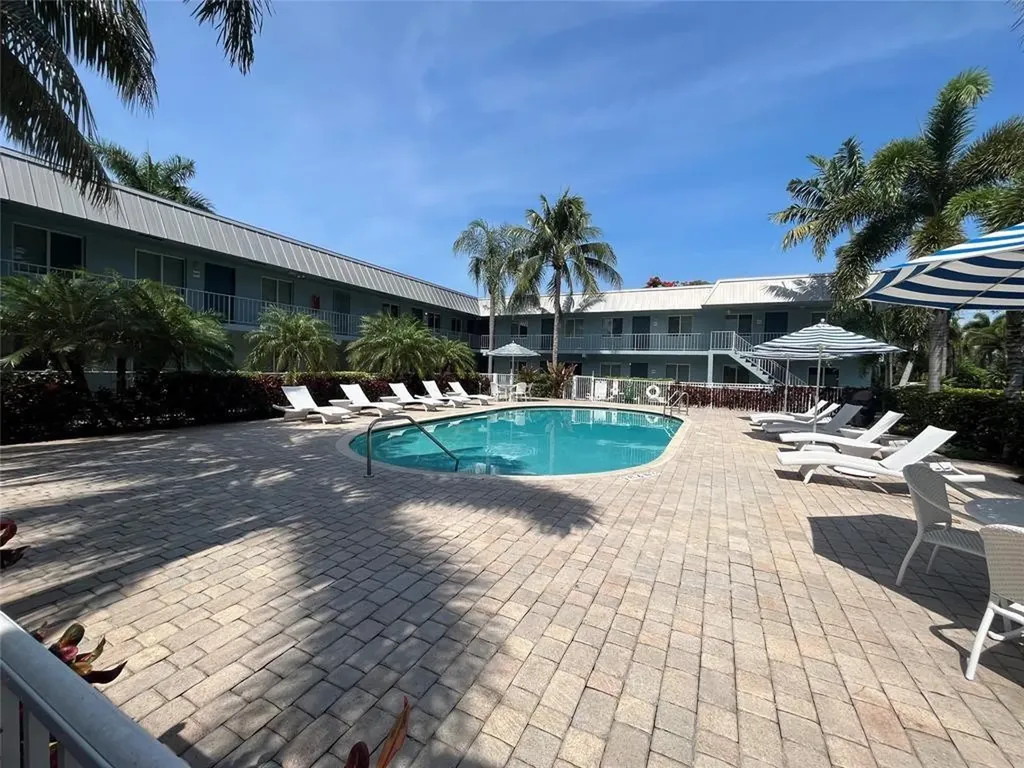 1460 NE 18th Street Fort Lauderdale FL 33305