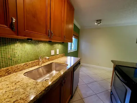 1460 NE 18th Street Fort Lauderdale FL 33305