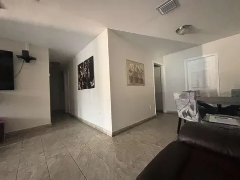 750 NE 4th Place Hialeah FL 33010
