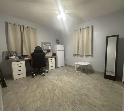 750 NE 4th Place Hialeah FL 33010