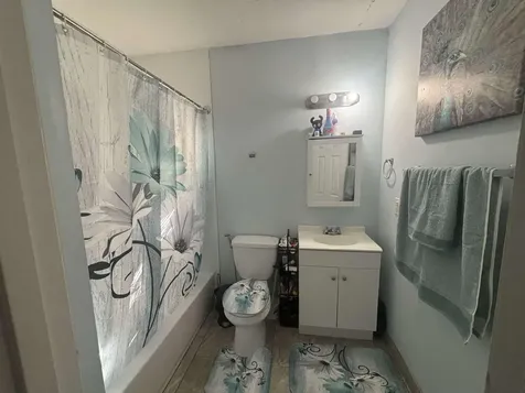 750 NE 4th Place Hialeah FL 33010