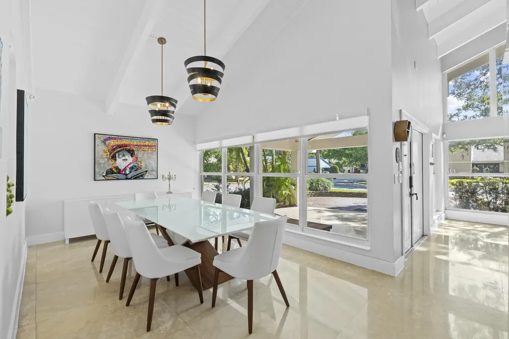 3870 N 31st Terrace Hollywood FL 33021