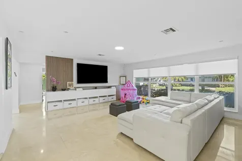 3870 N 31st Terrace Hollywood FL 33021
