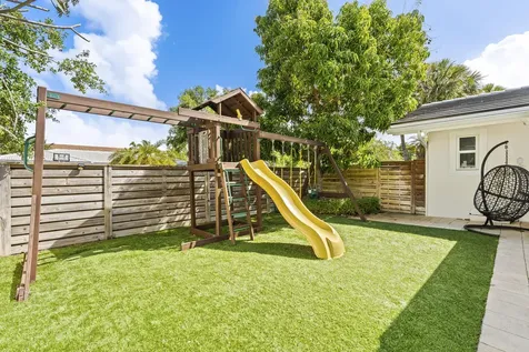 3870 N 31st Terrace Hollywood FL 33021