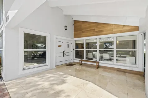 3870 N 31st Terrace Hollywood FL 33021