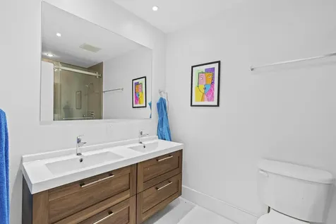 3870 N 31st Terrace Hollywood FL 33021