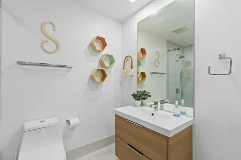 3870 N 31st Terrace Hollywood FL 33021