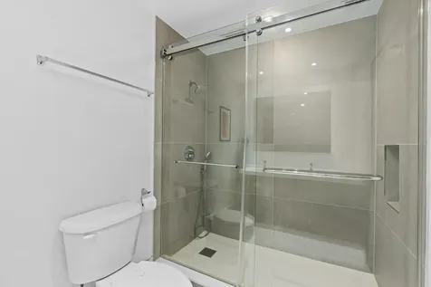 3870 N 31st Terrace Hollywood FL 33021