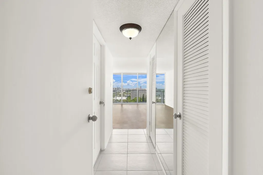 18011 Biscayne Boulevard Aventura FL 33160