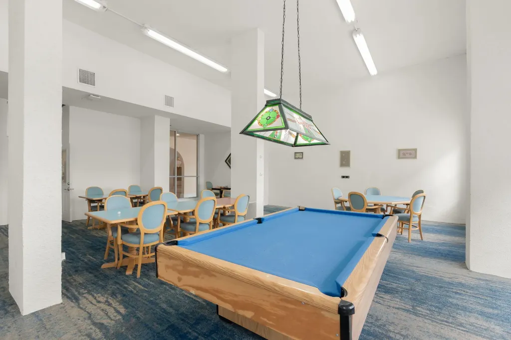 18011 Biscayne Boulevard Aventura FL 33160