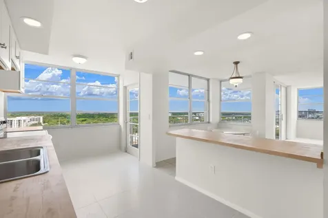 18011 Biscayne Boulevard Aventura FL 33160