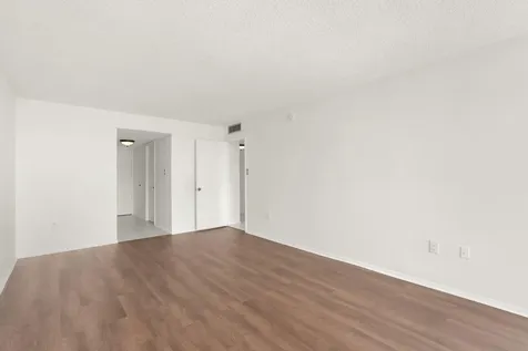 18011 Biscayne Boulevard Aventura FL 33160