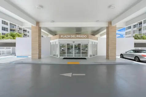 18011 Biscayne Boulevard Aventura FL 33160