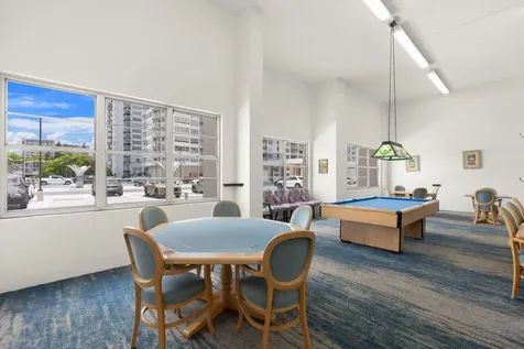 18011 Biscayne Boulevard Aventura FL 33160