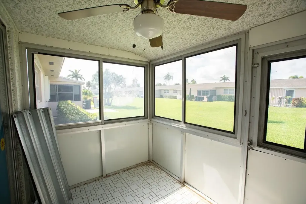 2545 Dudley Drive W West Palm Beach FL 33415
