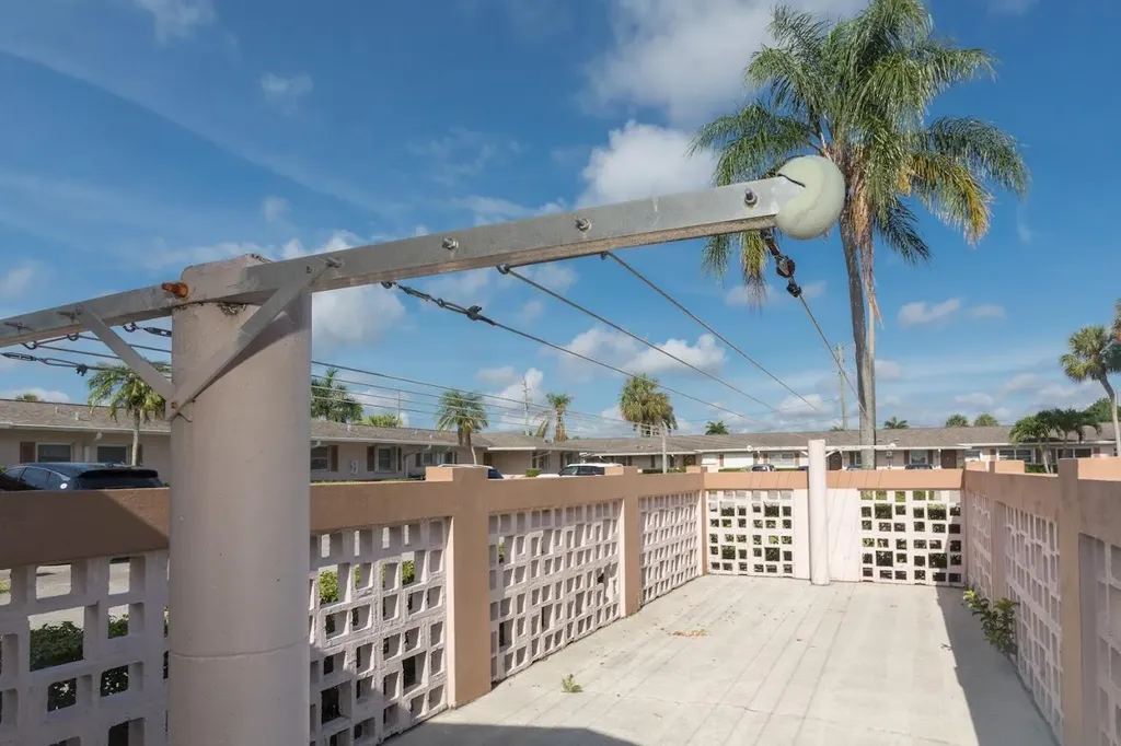 2545 Dudley Drive W West Palm Beach FL 33415