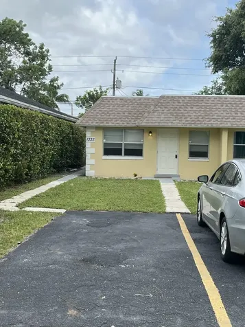 1335 NW 7th Terrace Fort Lauderdale FL 33311