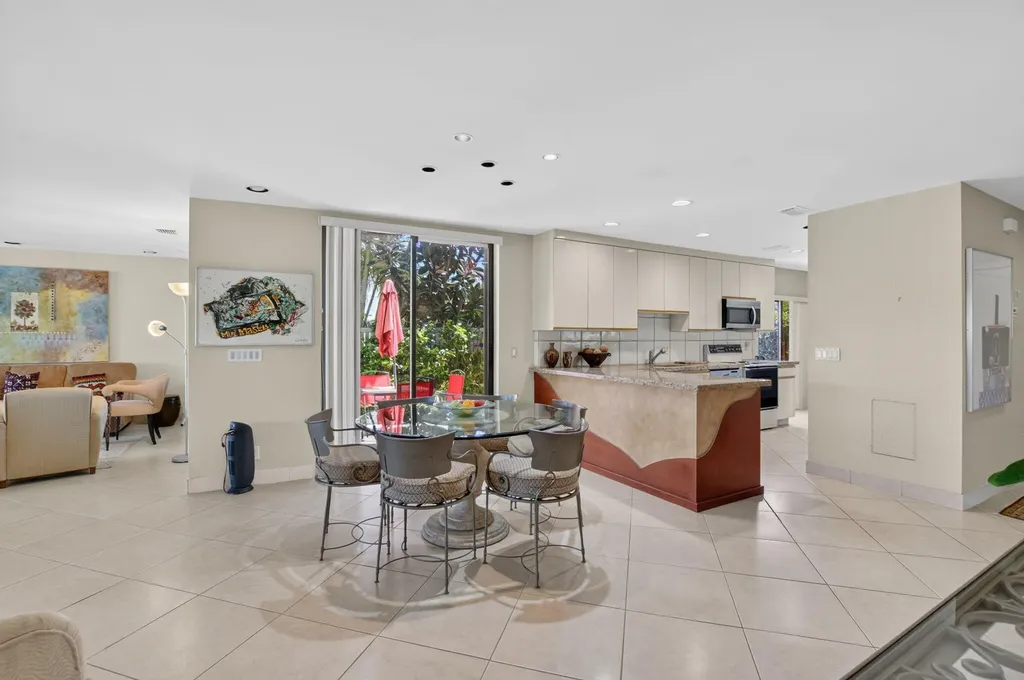 4 Eastgate Drive Boynton Beach FL 33436